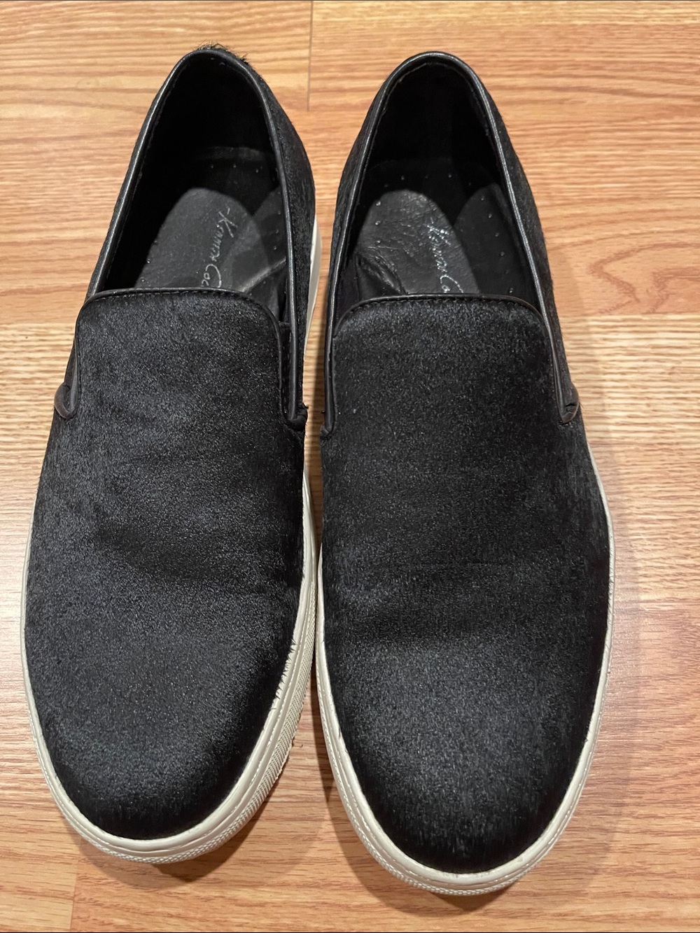 Kenneth Cole black leather slip on shoes